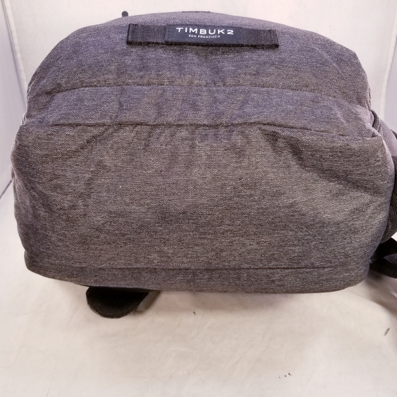 Mint Timbuk2 padded laptop backpack gray 17x12x5 - Picture 8 of 11